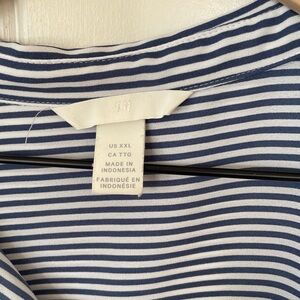 H&M Blue and White Striped Top XXL